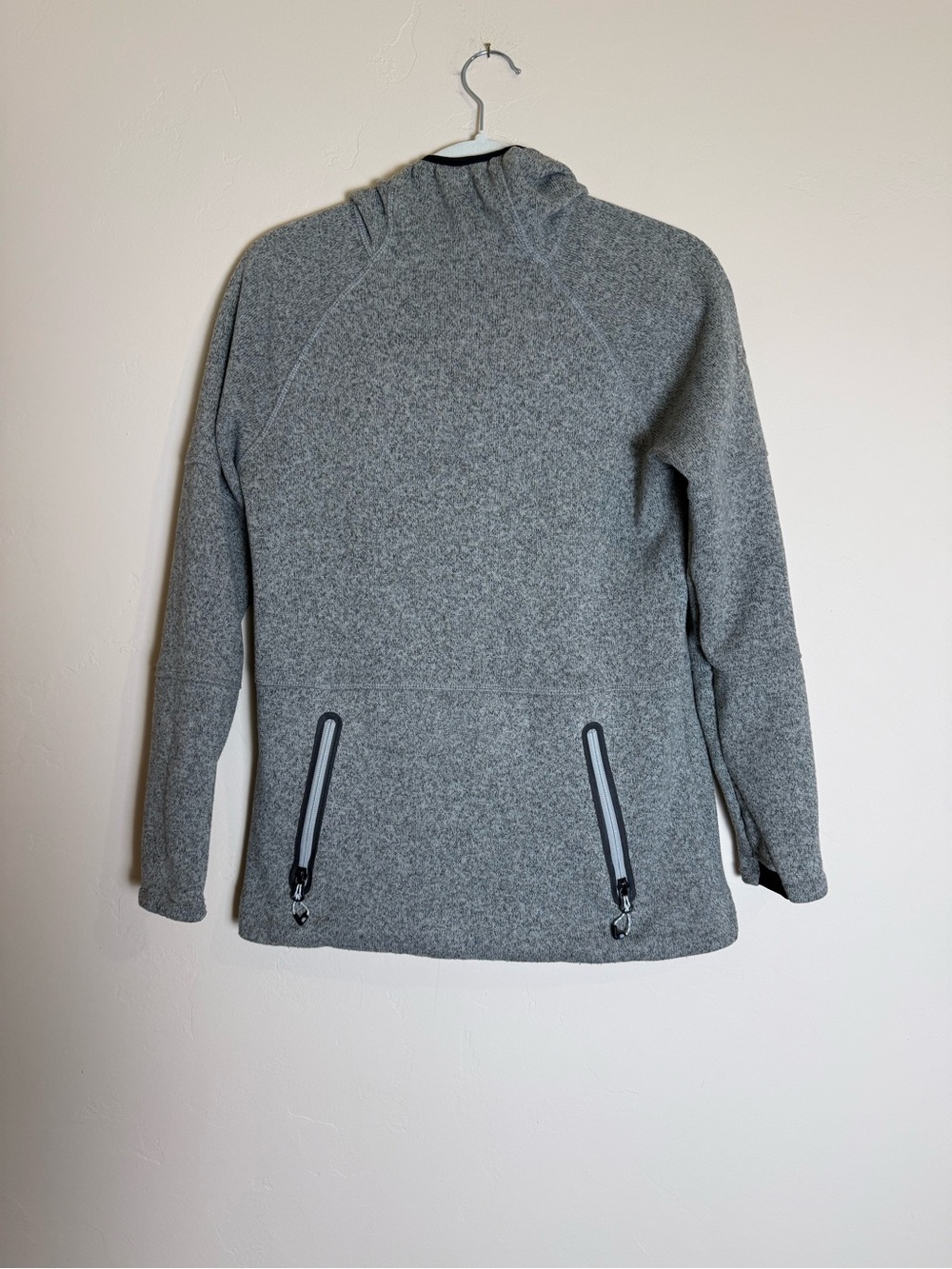 Women's 686 knit tech Gray Zip-Pocket fleece Hooded Sweater small petite